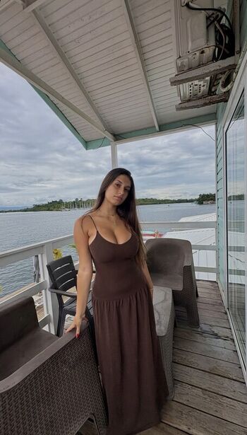 aishaplaceress_