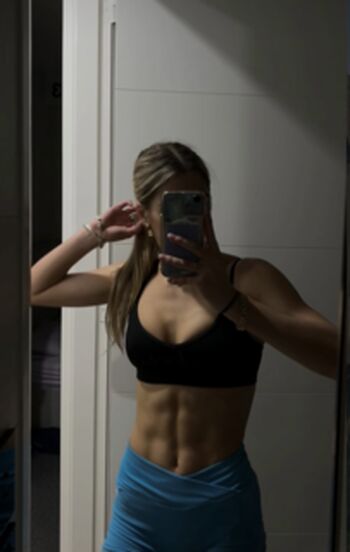 Full leaked Aiva pinches page private onlyfans photo