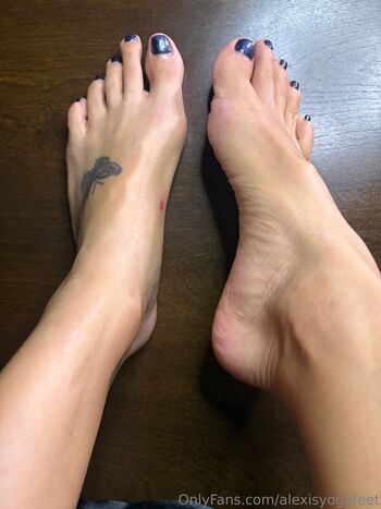 alexisyogafeet
