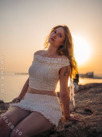 Full leaked Aline xue private onlyfans photo