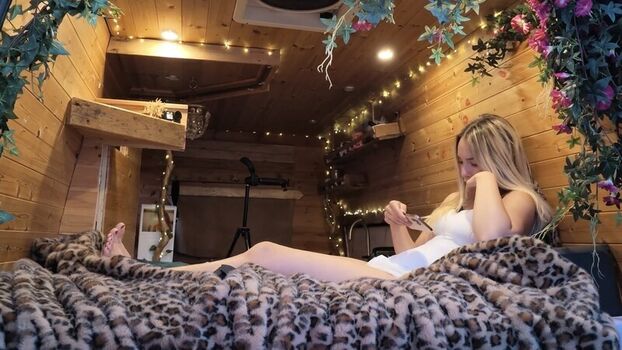 Full leaked Ame in a van private onlyfans photo