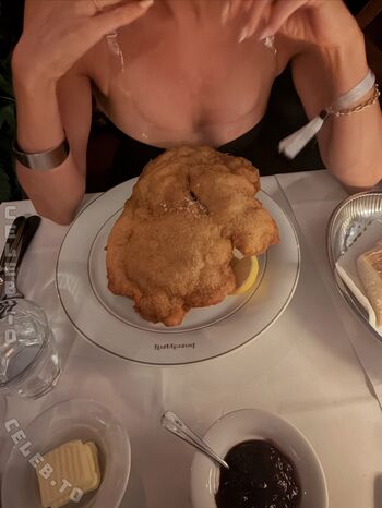 Full leaked Annemarie carpendale private onlyfans photo