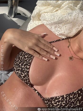 Full leaked Annmariedtz private onlyfans photo