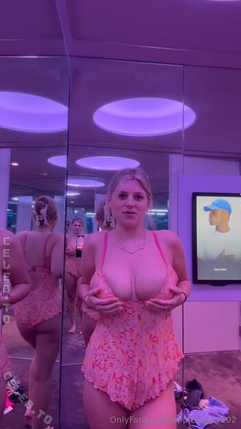 Applesaucy102