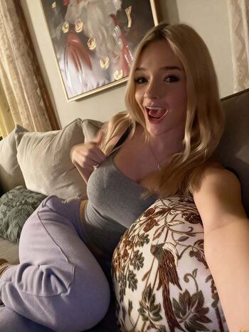 Full leaked Yunxvly/ private onlyfans photo