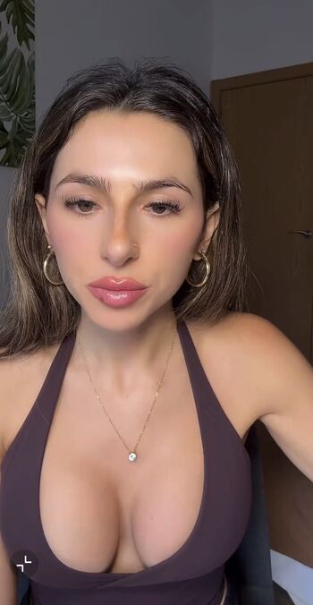 Bella Fleurre