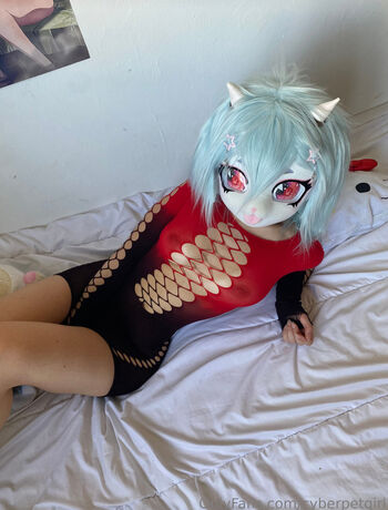 cyberpetgirl