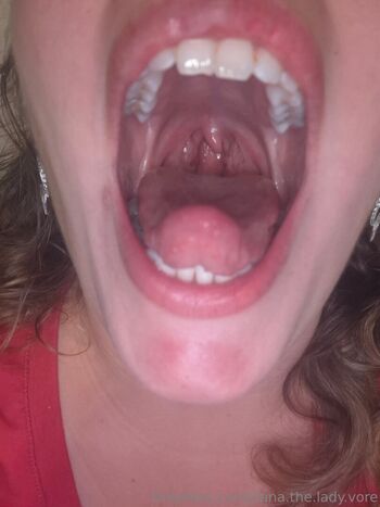 dana.the.lady.vore