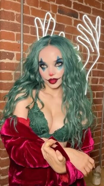 Dove Cameron