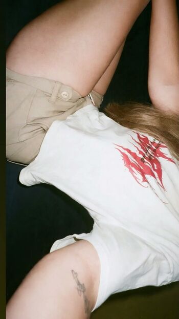 Eira Goth Girl