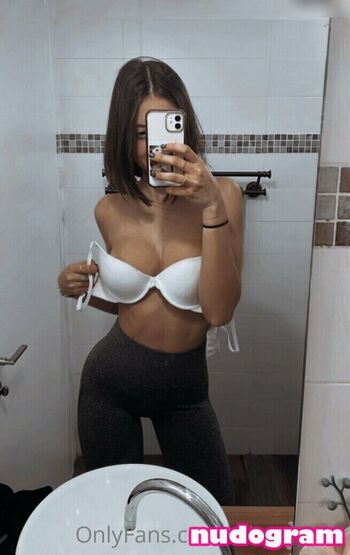 Ella Valerius
