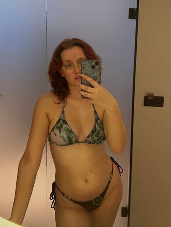 Full leaked Em cavell private onlyfans photo
