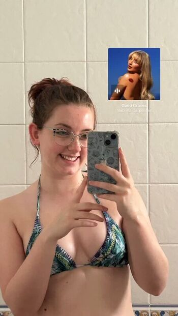 Full leaked Em cavell private onlyfans photo