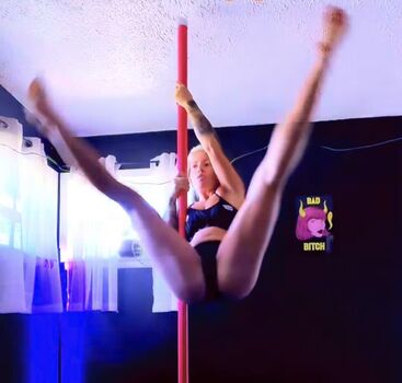 Full leaked Hagsxrlou private onlyfans photo