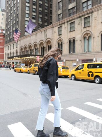 Full leaked Hailee steinfeld private onlyfans photo