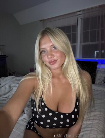 hallieebrooks