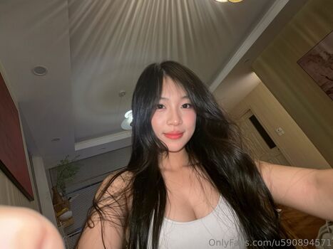 Jenny Hwang