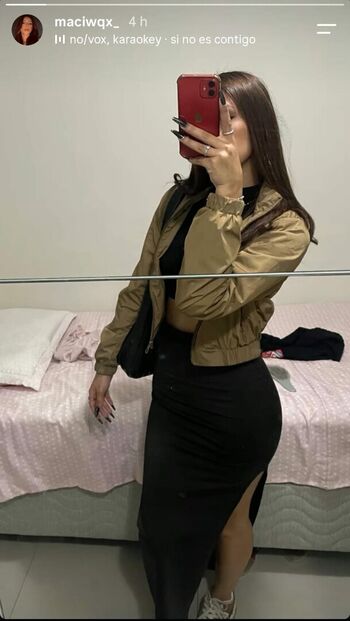 Jhulia Maciel