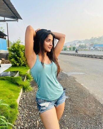 Khushi Dubey