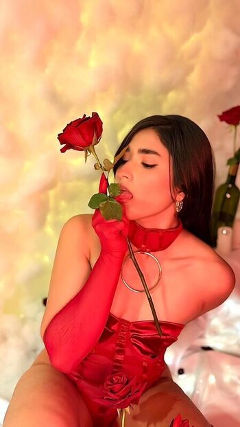 Full leaked Lia mar private onlyfans photo