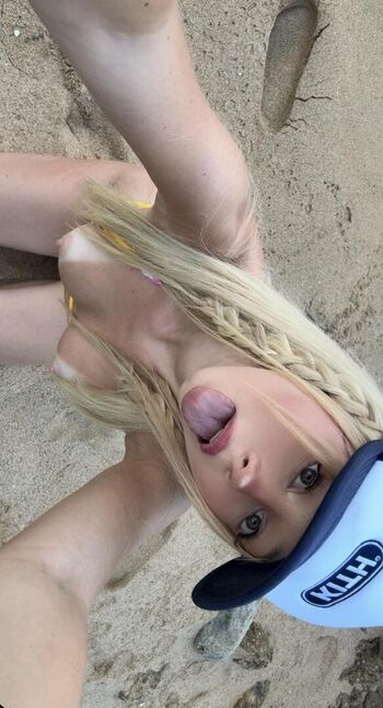 Full leaked Livy mae private onlyfans photo