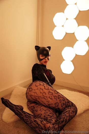 Full leaked Lizzie le strange private onlyfans photo