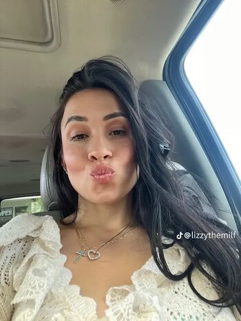 Full leaked Lizzywurst private onlyfans photo