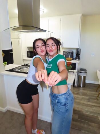 Full leaked Lonatwins private onlyfans photo