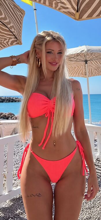 Full leaked Loukaki family private onlyfans photo