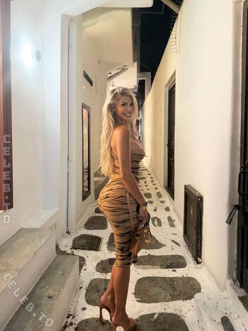 Luana Vjollca