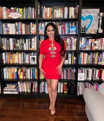 Full leaked Lulu reyes private onlyfans photo