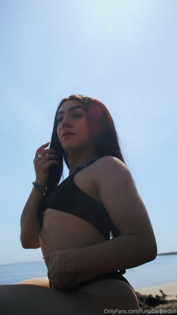 Full leaked Lunabarbiedoll private onlyfans photo