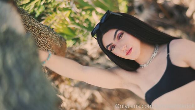 Full leaked Lunabarbiedoll private onlyfans photo