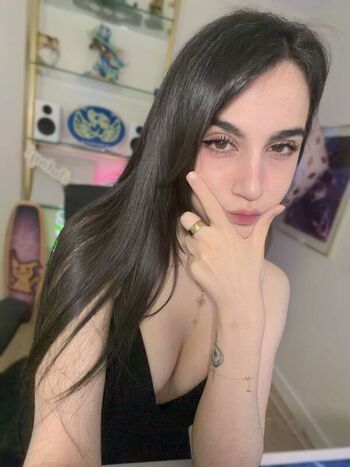 Full leaked Midna private onlyfans photo