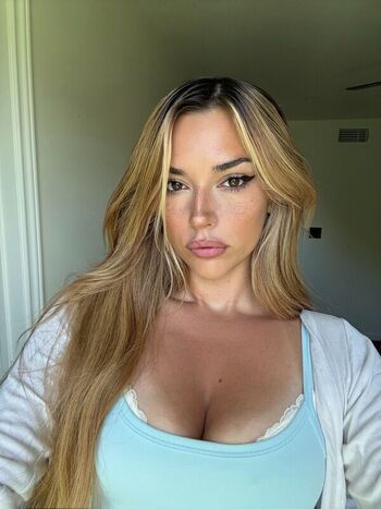 Full leaked Ureo private onlyfans photo