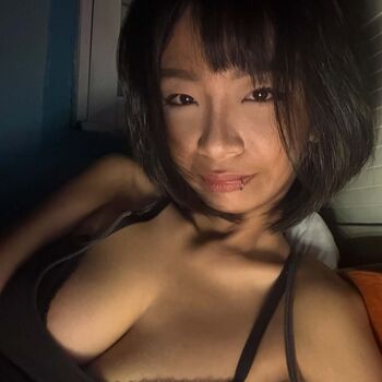Mommshiee24