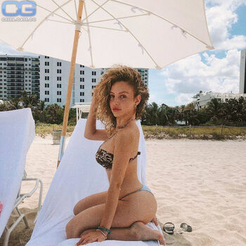 Nathalie Paris