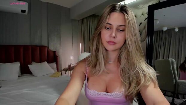 Full leaked Nelliecutest private onlyfans photo