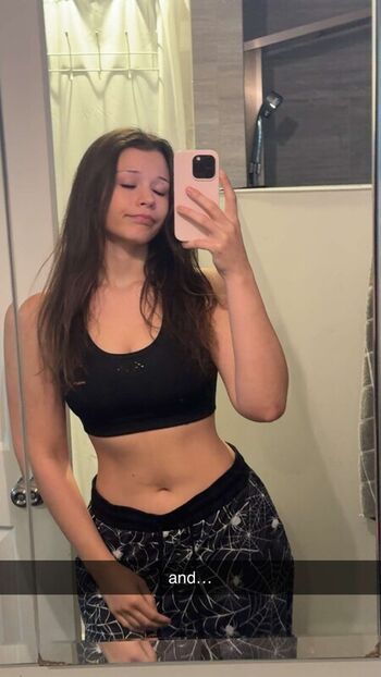 Full leaked Nikki woods private onlyfans photo