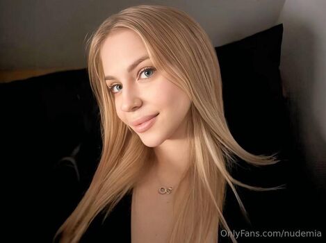 Full leaked Nudemia private onlyfans photo
