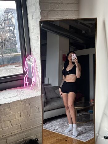 Oliive Livy_J
