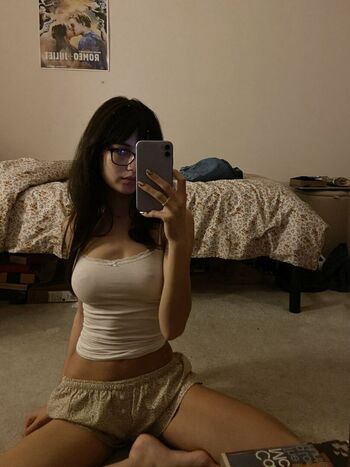 reaIsnowhite