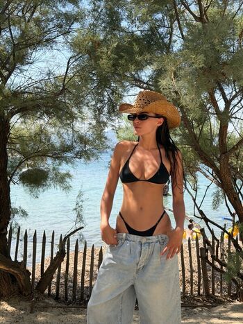 Full leaked Sarah jane nader page private onlyfans photo