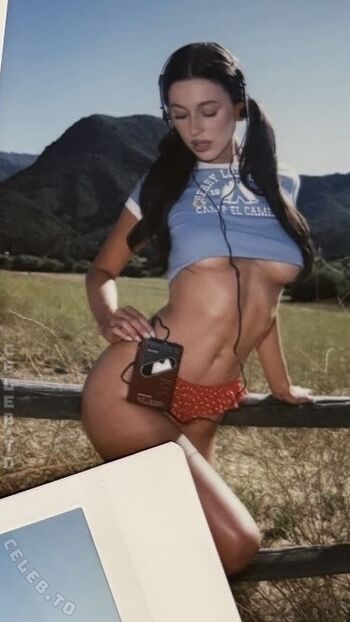 Full leaked Sarah waddles private onlyfans photo