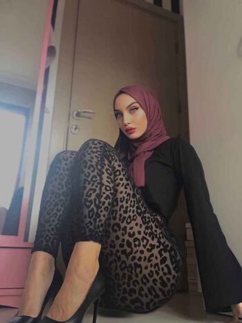 Full leaked Sariikubraa page private onlyfans photo