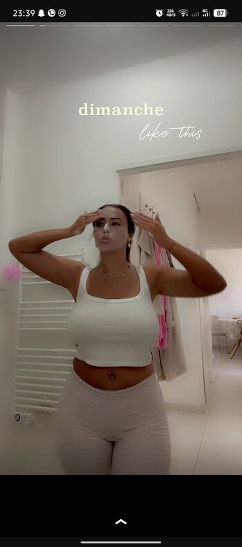 Full leaked Shainaaa page private onlyfans photo