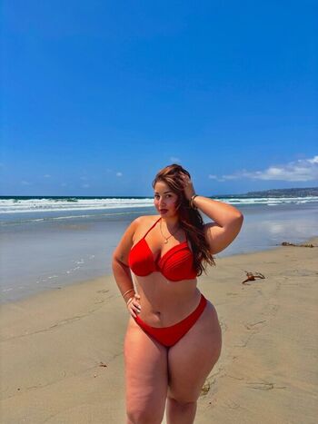 Full leaked Sydney vela private onlyfans photo