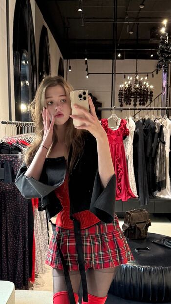 Full leaked Victoria mur/ private onlyfans photo