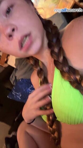 They_hate_lizzie16