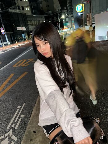 tiny.pretty.j
